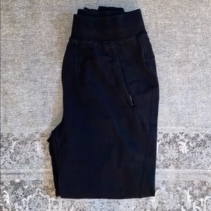 Lululemon sweatpants in black